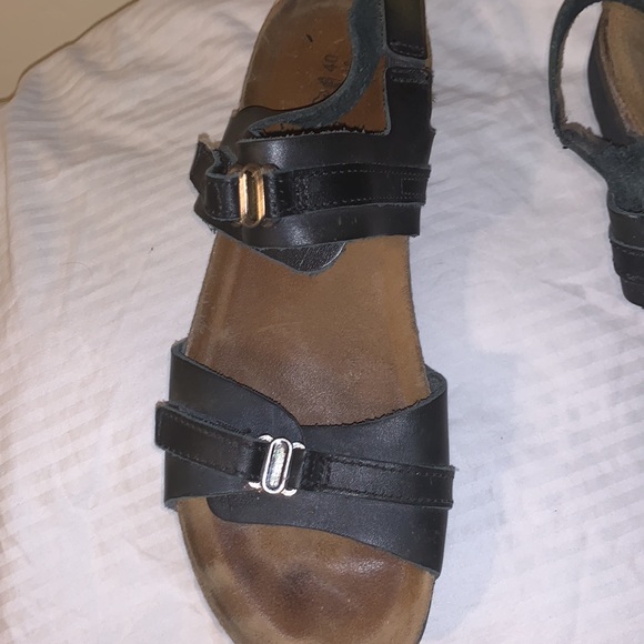 Naot Sandals Made in Israel - Picture 2 of 5